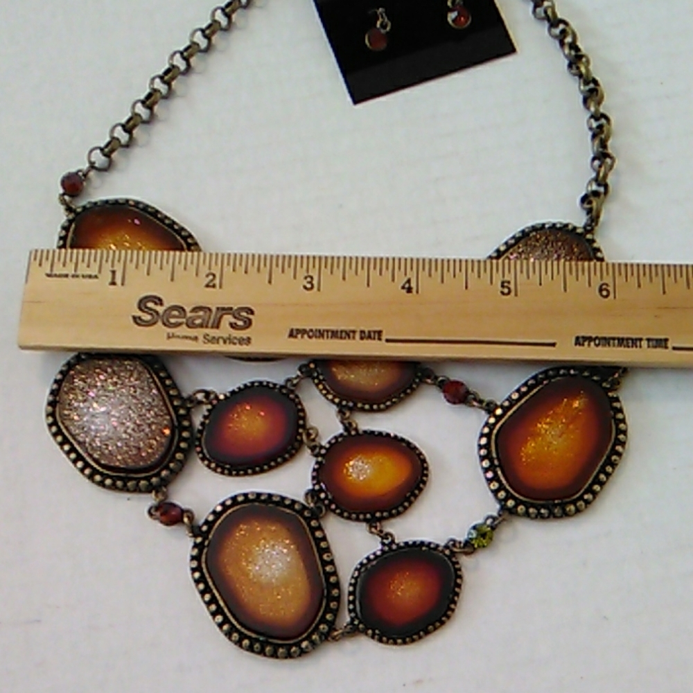 Necklace and earring set - Picture 8 of 8